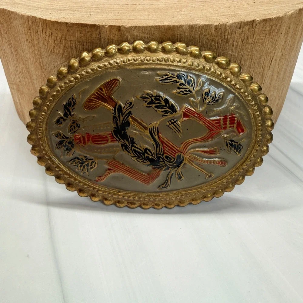 Unbranded ornate vintage
